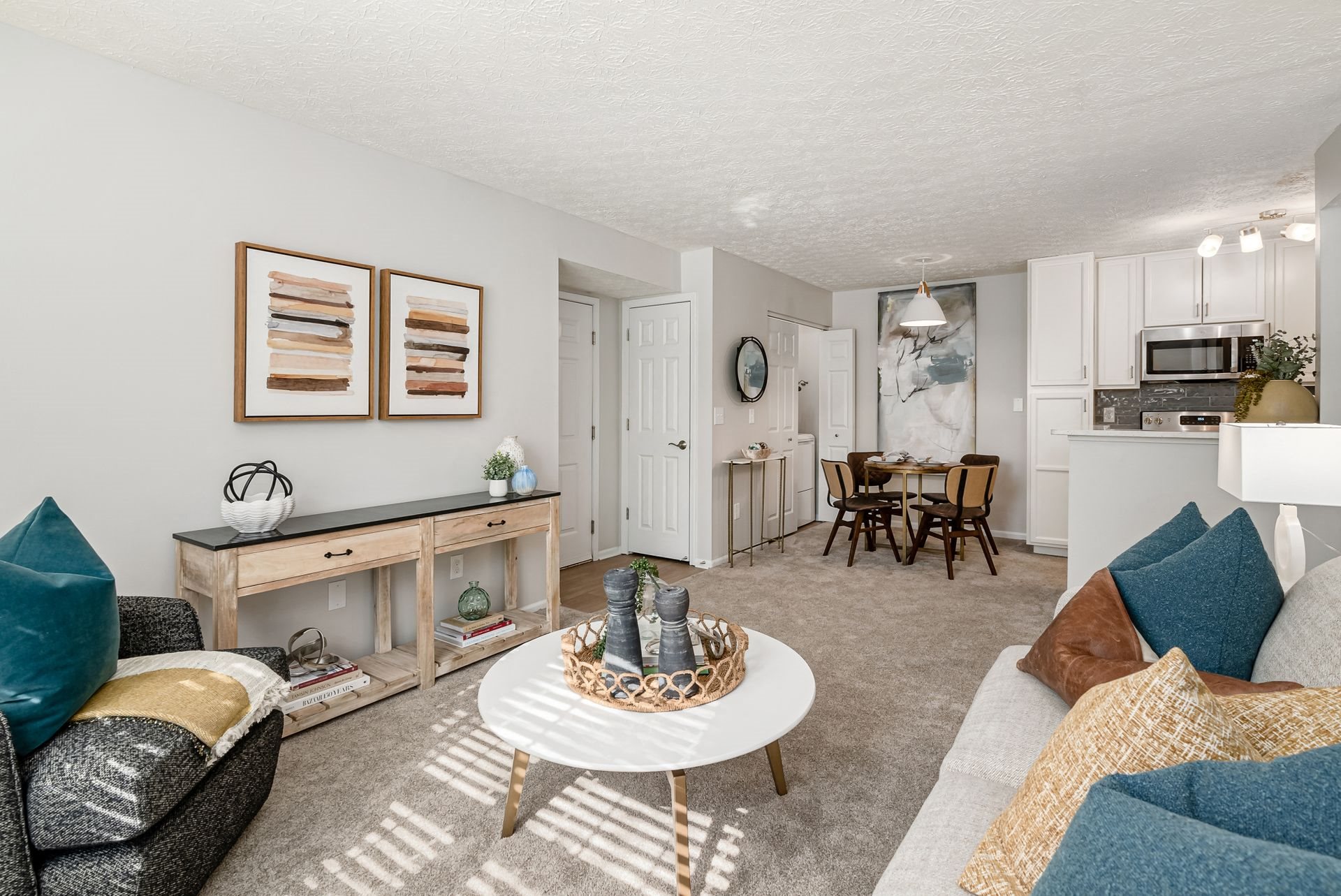 Photos and Video of Worthington Ridge in Worthington, OH